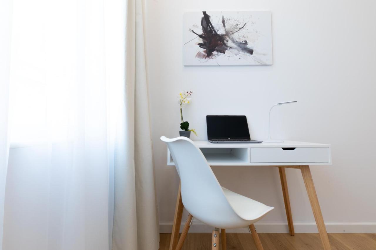 Minimal Apartment In Plaka Athen Eksteriør bilde
