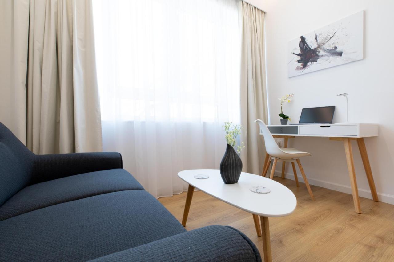 Minimal Apartment In Plaka Athen Eksteriør bilde
